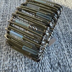 Safe pin Women's Bracelet